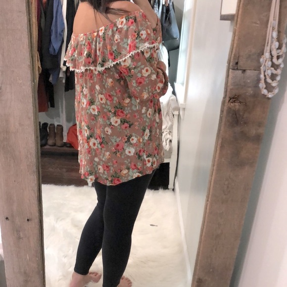 Kori size large floral off shoulder boho top - Picture 4 of 6
